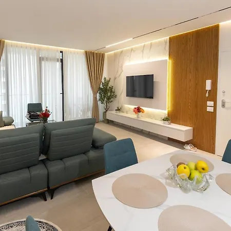 Cozzy Porcelan Apartament *
